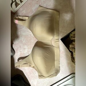 Lightly Lined Bra by Cacique  44G, New